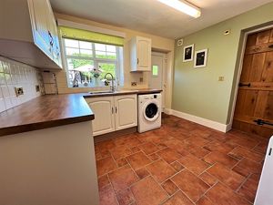 Photo 30- click for photo gallery